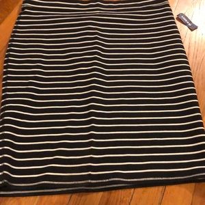 BRAND NEW skirt from old navy